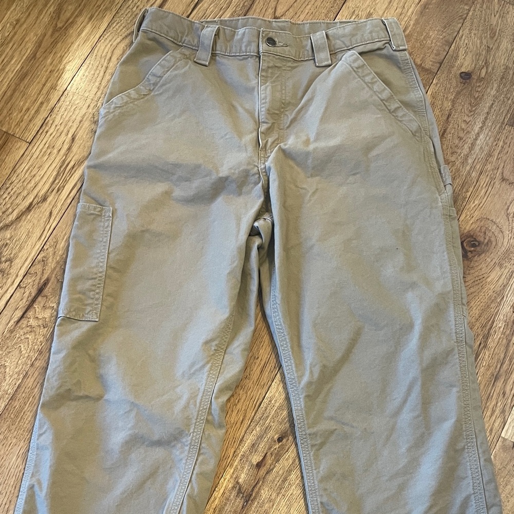 Carhartt Men's khaki cargo Pants loose fit
